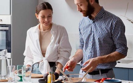 Blog Header Couple Cooking