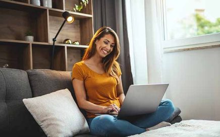 Blog Laptop Sofa