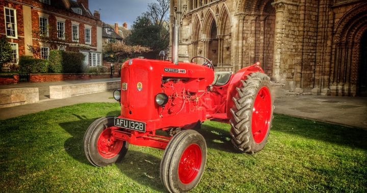 BLOG TRACTOR